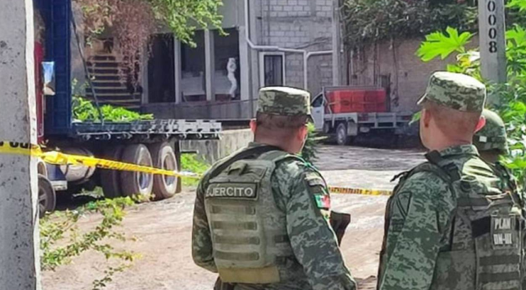 Mantienen fuerte operación de seguridad en accesos a Zihuatanejo