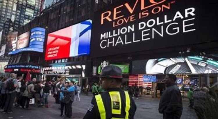 Revlon se declara en bancarrota. Revlon se declara en bancarrota.