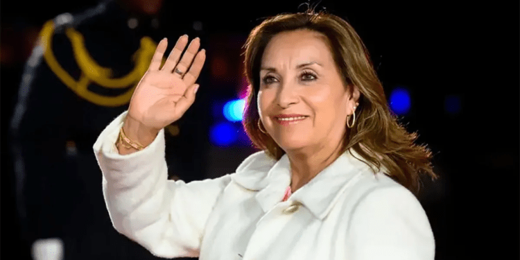 Caen en Perú seis ministros por el “Rolexgate”