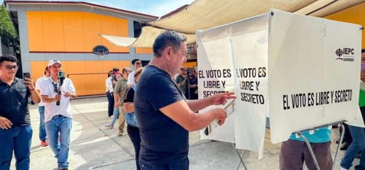 Nutrida afluencia de ciudadanos reportan en Guerrero