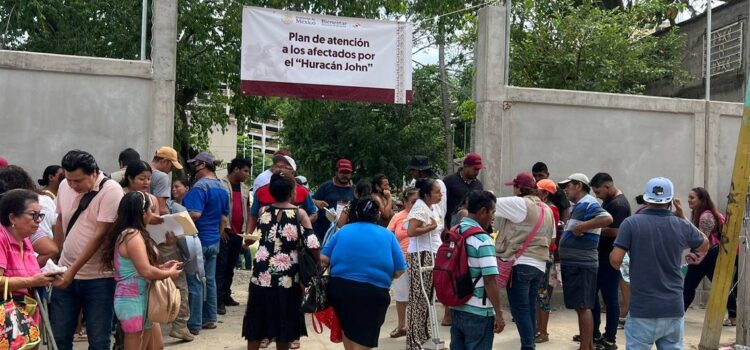 Comienzan los apoyos económicos a damnificados por John