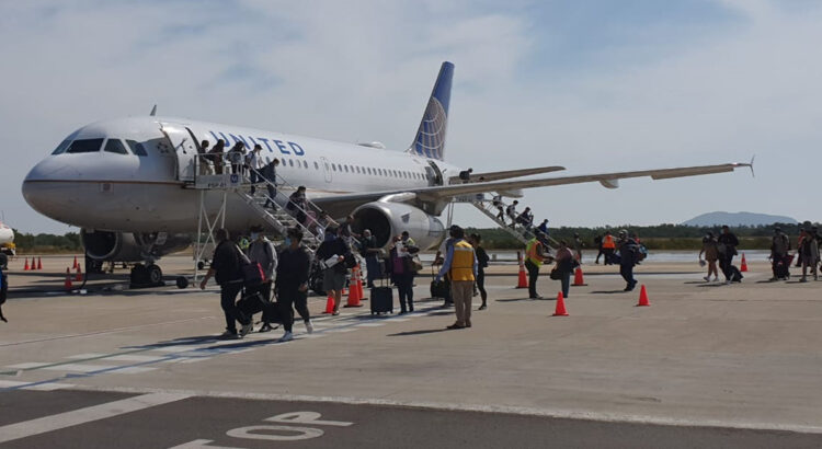 Preparan primer vuelo chárter Ixtapa-Zihuatanejo