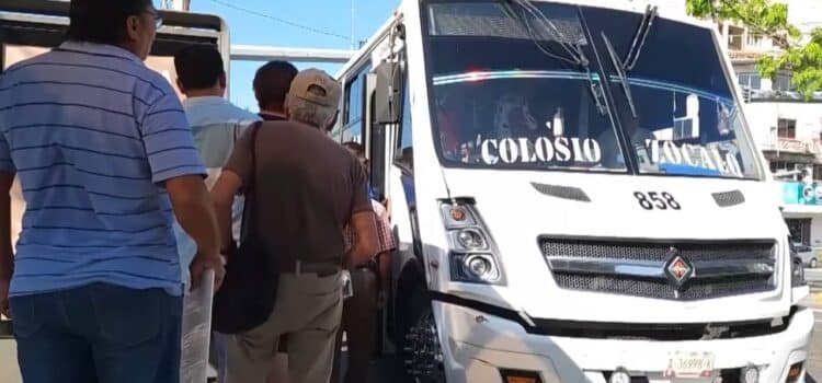 Son sancionados choferes que aumentaron costo del pasaje