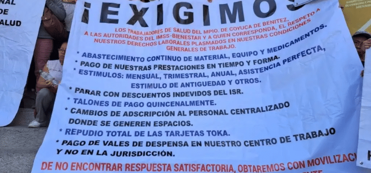 Trabajadores de la salud exigen el pago de prestaciones que les adeudan
