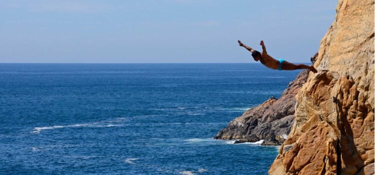 Recibirán clavadistas de La Quebrada el Récord Guinness