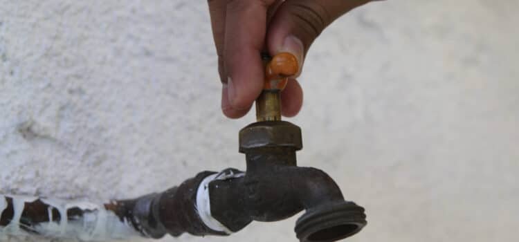 Suspenderán servicio de agua potable