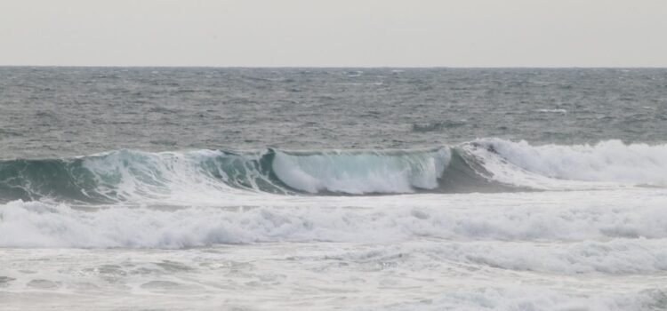 Existe otro pronóstico de mar de fondo