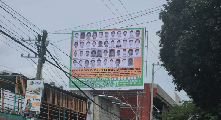 Exigen resultado sobre recompensa ofrecida por gobierno estatal: caso Ayotzinapa