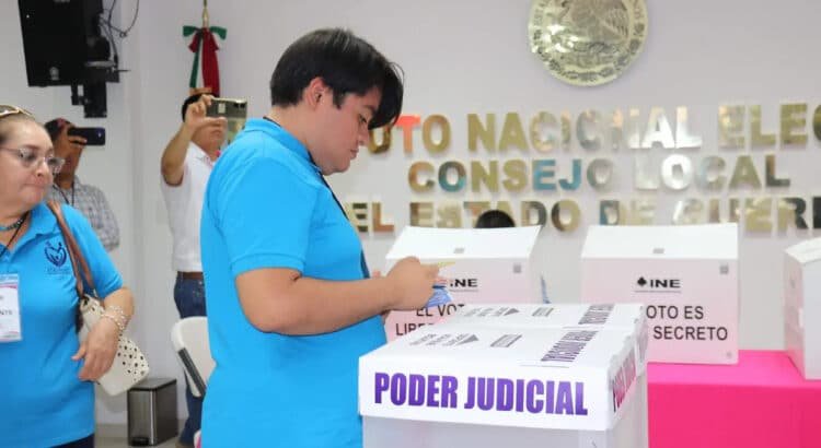 Continúa INE Guerrero la entrega de paquetes para Elección Judicial