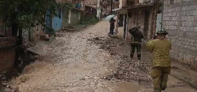 Se desborda Barrancas de Chilpancingo