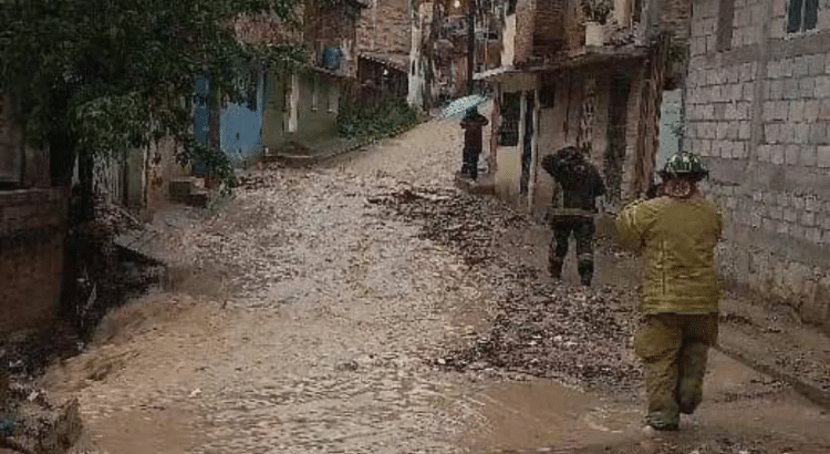 Se desborda Barrancas de Chilpancingo