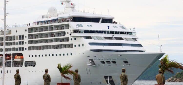 Arriba el Crucero Seven Seas a Acapulco