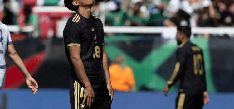 Suiza exhibe y golea a México