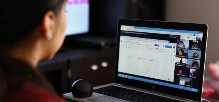 Analizan retomar clases en línea: SEG