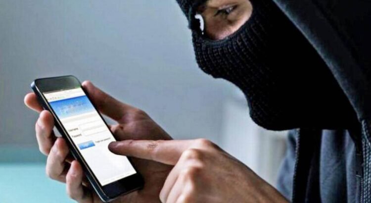 Ciudadanos reportan intentos de extorsión vía telefónica y por WhatsApp