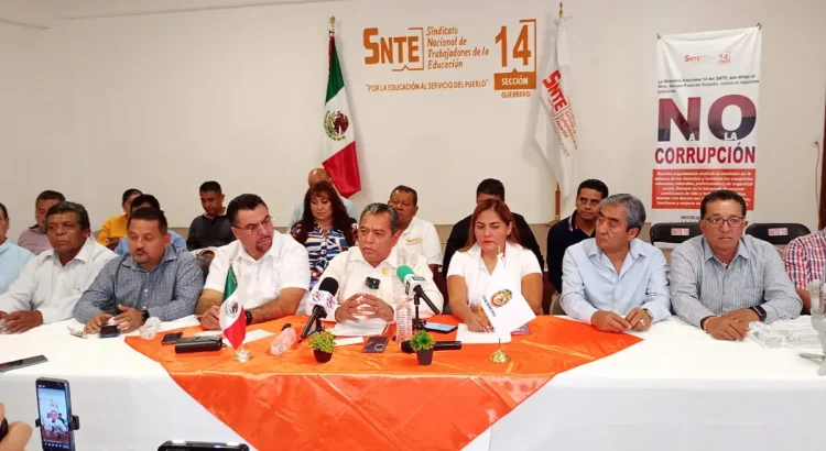 SNTE amaga con movilizaciones
