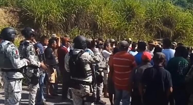 Desmienten retención de elementos de la Guardia Nacional en Tlayolapa