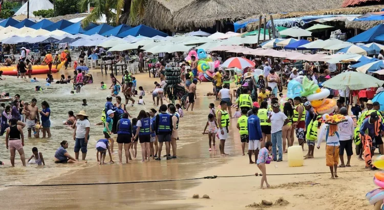 Acapulco registra alta afluencia turística en penúltimo fin de semana de septiembre