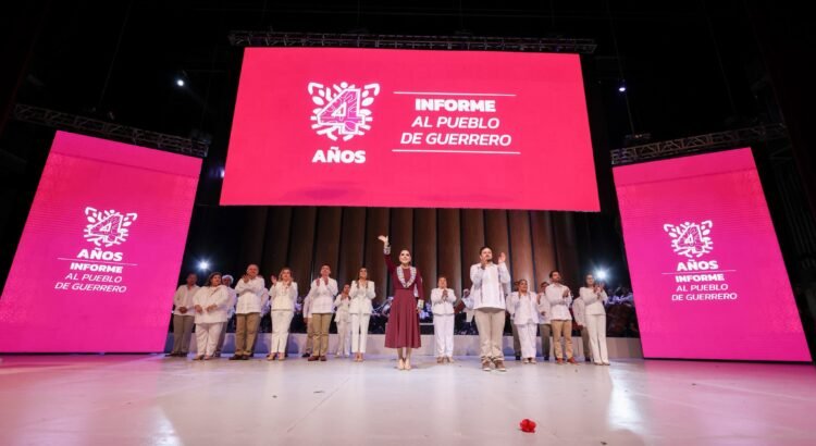 Rindió el “Informe del Pueblo”: Evelyn Salgado