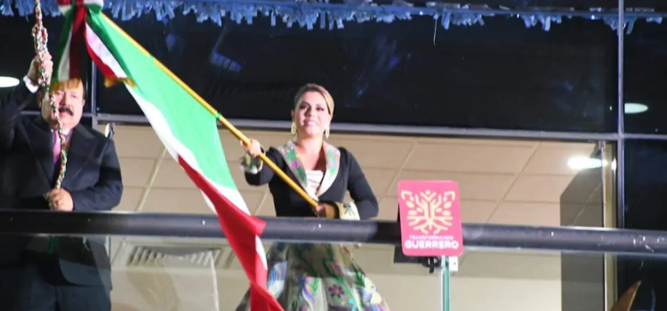 Evelyn Salgado encabeza el Grito de Independencia en Guerrero