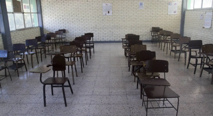 Guerrero suspende clases por segundo día consecutivo ante efectos de la Depresión Tropical 13-E