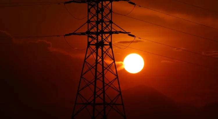 Aun calculan autoridades el impacto económico del apagón en la Península de Yucatán