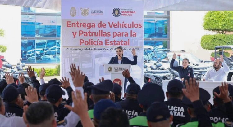 Refuerzan seguridad con entrega de nuevas patrullas para la Policía Estatal: Gobernadora Evelyn Salgado