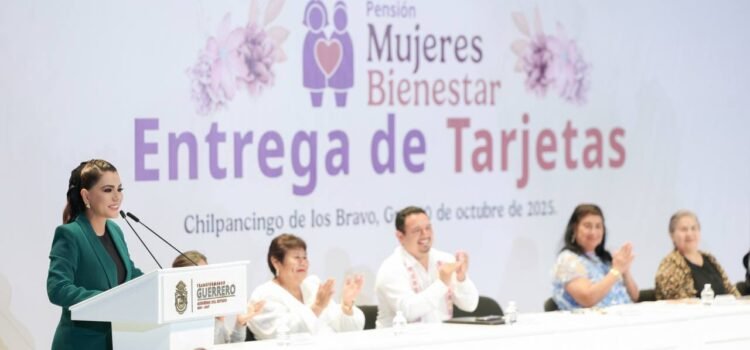 Reconocen con la Pensión Mujeres Bienestar el aporte y esfuerzo de las guerrerenses
