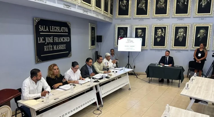 Comparece a puerta cerrada el secretario de Seguridad de Guerrero ante comisiones del Congreso