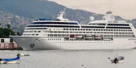 Llega a Acapulco el crucero MS Regatta; el cuarto de la temporada