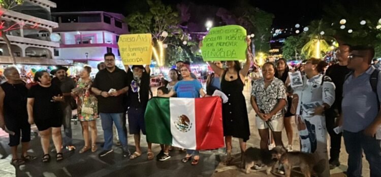 Realizan protesta y exigen la renuncia de la secretaria de Cultura de Guerrero