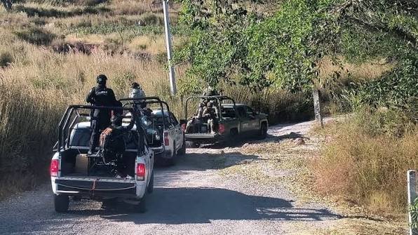 Crece tensión en la sierra de Coyuca; alertan por 300 civiles armados